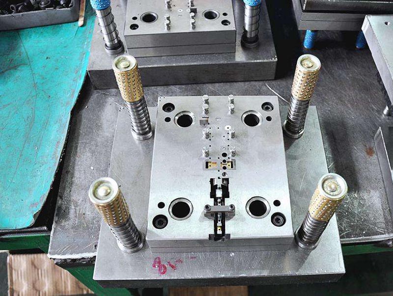 嘉善模具制造-01